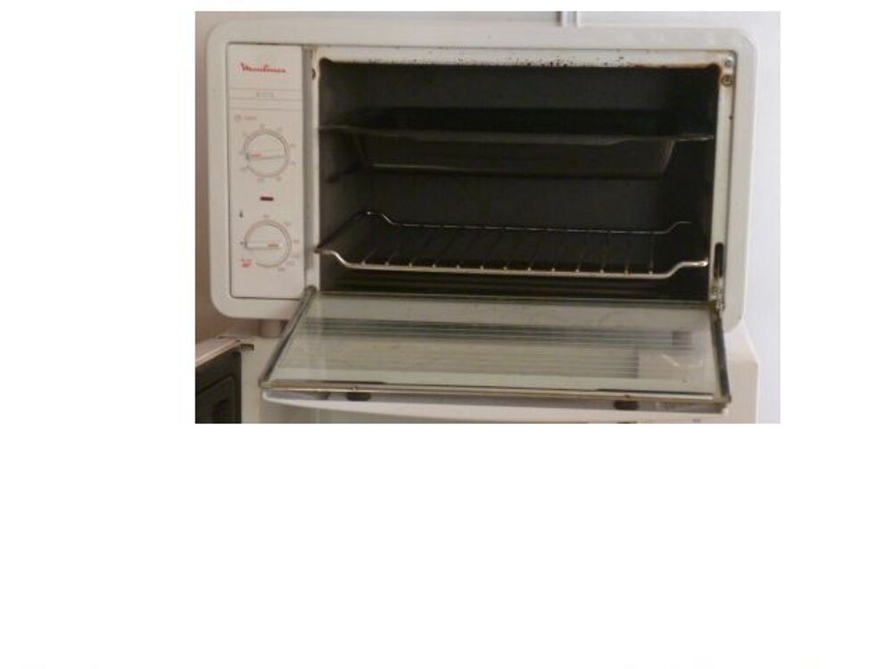 petit FOUR, grille pain, yaourti&egrave;re, assiettes....13lili Electrom�nager