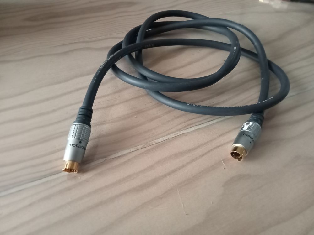 CABLES AUDIO VIDEO Audio et hifi