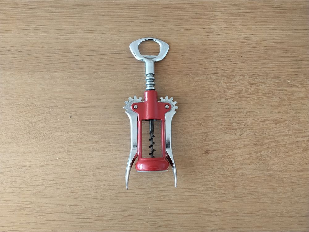 Tire-bouchon Electroménager