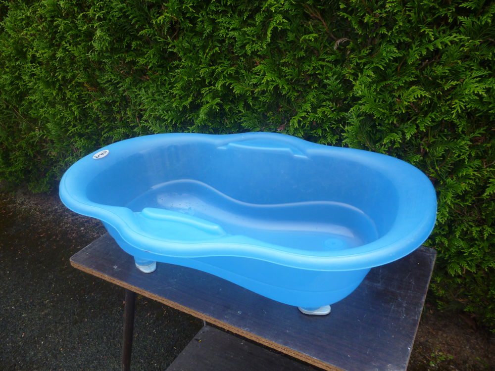 BAIGNOIRES A BEBES Puériculture