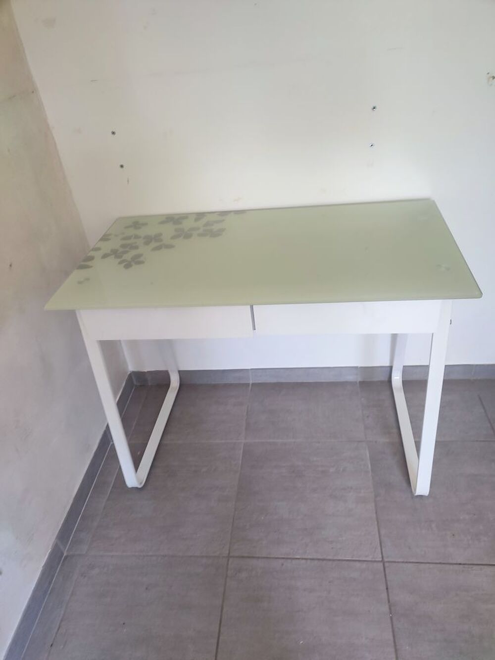 Bureau de chambre avec 2 tiroirs Meubles
