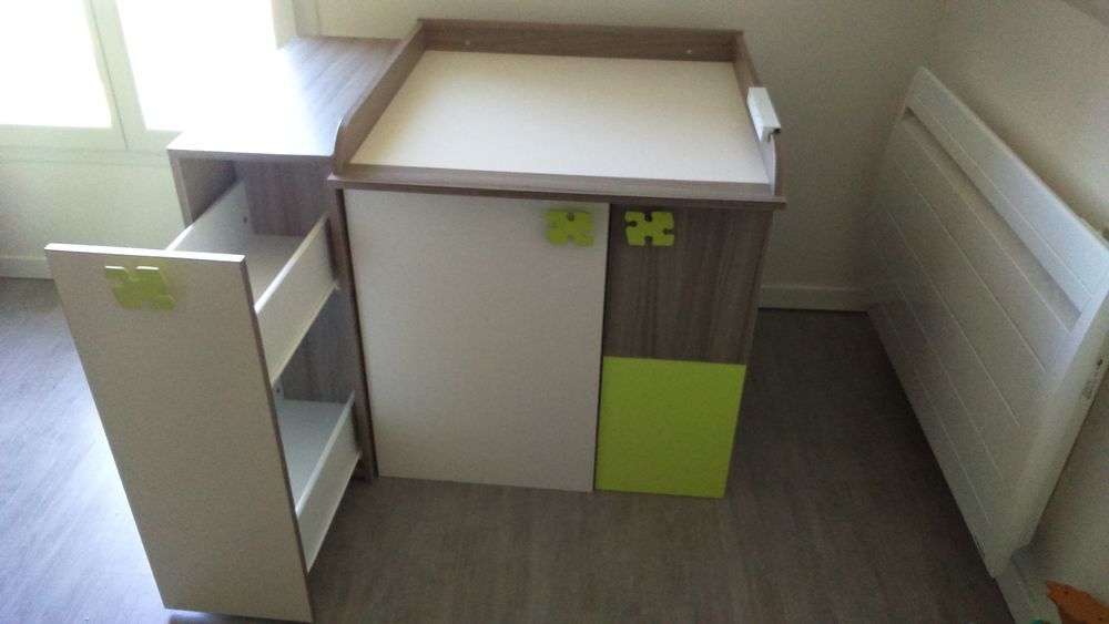 Tres beau meuble &agrave; langer Mobilier enfants
