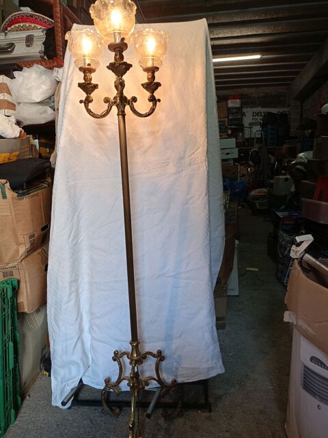 lampadaire en bronze 400 Roquefort-des-Corbières (11)