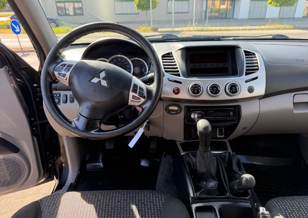 L200 2.5 TD 178 DBLE CAB INTENSE 2011 occasion 20260 Calvi