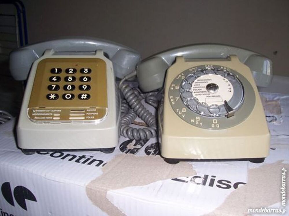 2 TELEPHONES ANCIEN Téléphones et tablettes