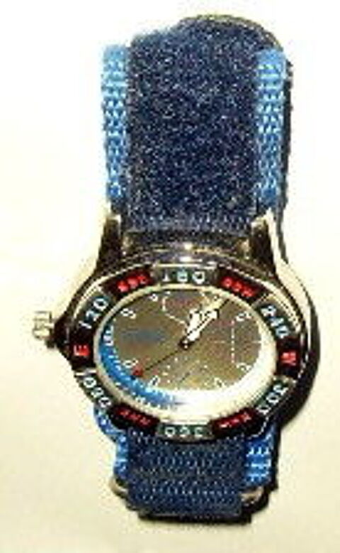tres belle montre quartz nouvelles galeries en metal blanc  2 Versailles (78)