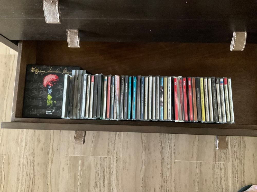 Lot de 40 CD CD et vinyles