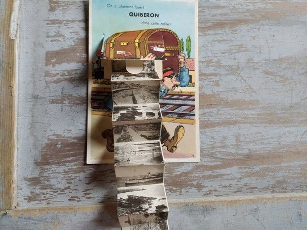 56. QUIBERON. CPA Syst&egrave;me D&eacute;pliant Train Chef de Gare 