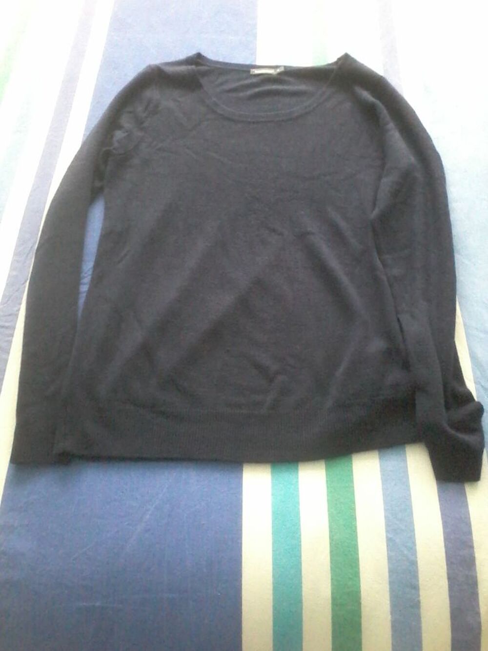 Pull col arrondi de marque neuf pour offrir Vêtements