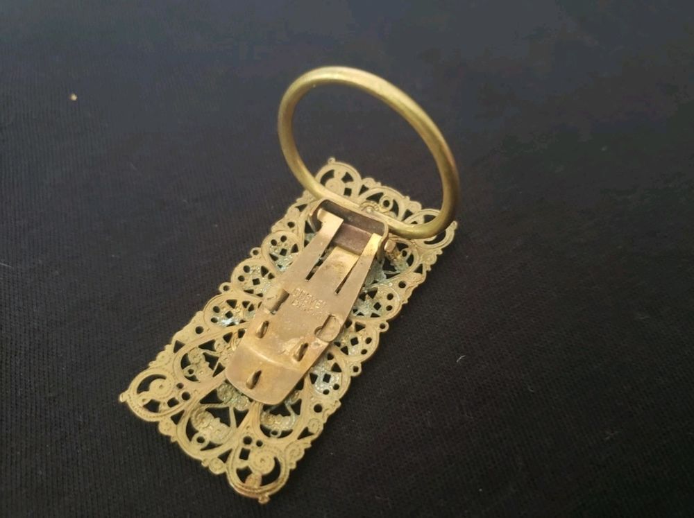 Pince &agrave; foulard filigrane art nouveau Bijoux et montres