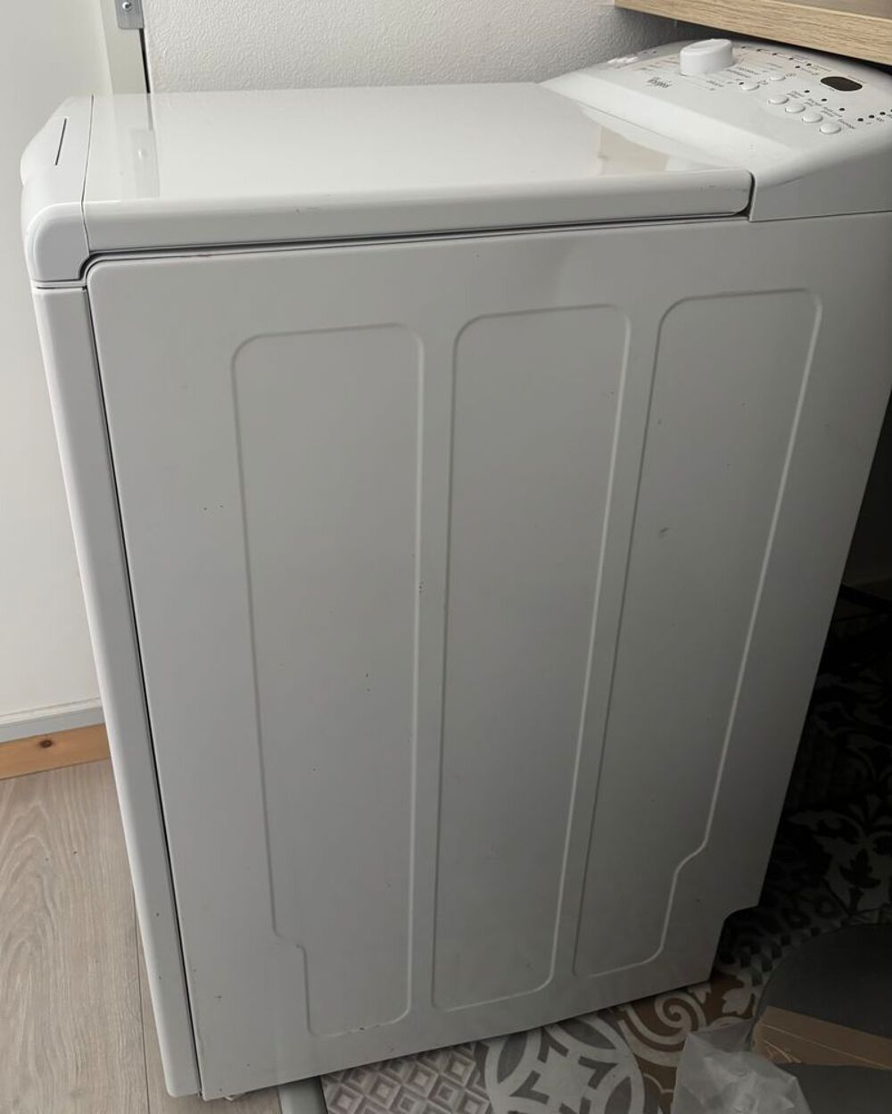 Machine &agrave; laver WHIRLPOOL AWE 6236 / 6kg Electroménager