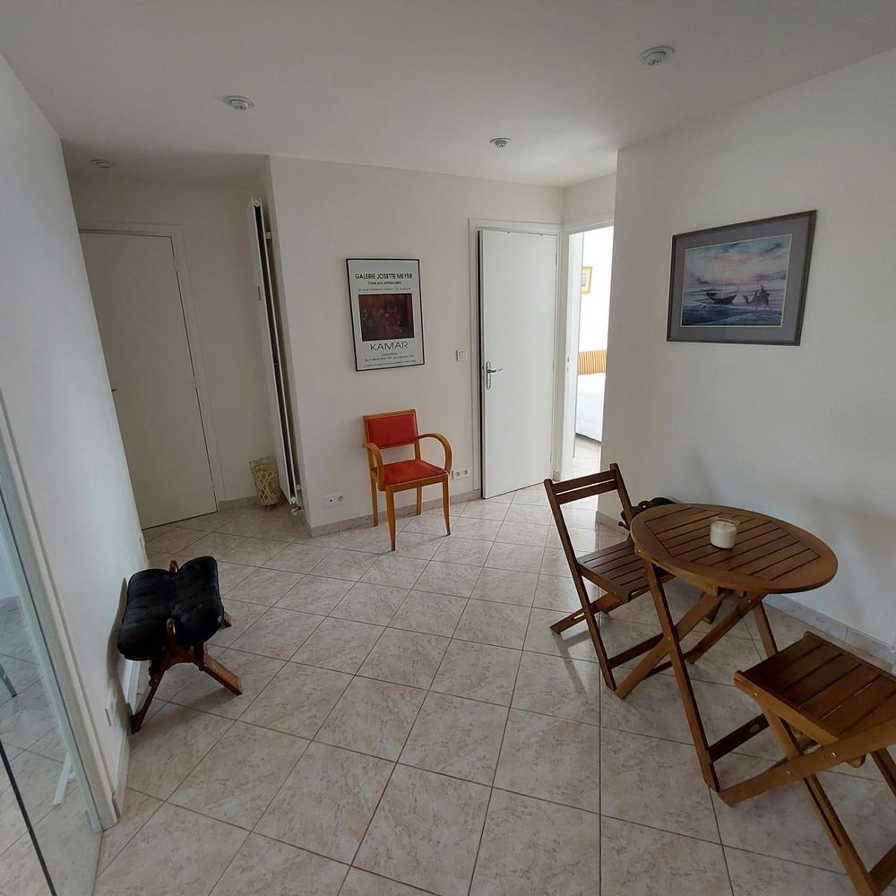 Location Appartement Appartement type 2 meublé avec box double et cave Reims