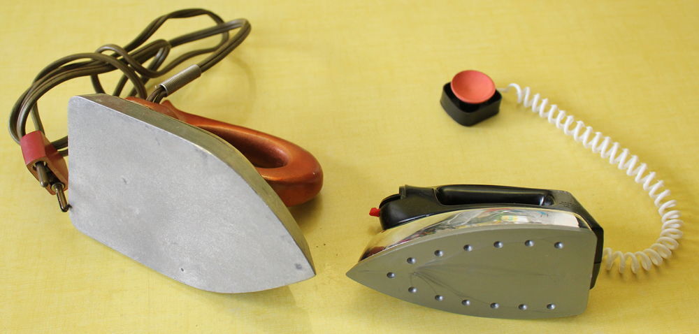 Fers &agrave; repasser jouet 1950-60 Jeux / jouets