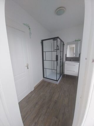  Appartement à louer 3 pièces 69 m²