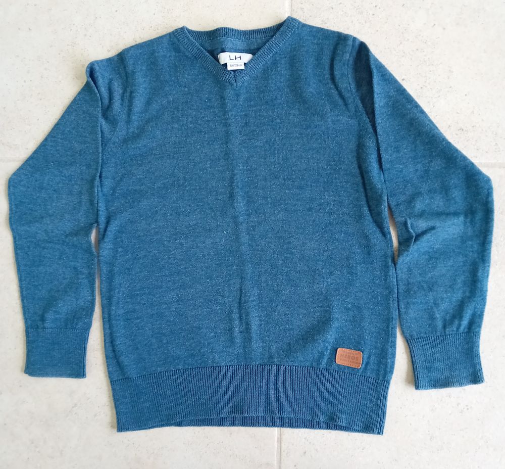 ENSEMBLE V&ecirc;tements Pull/Pantalon/T-shirts, Veste 8 ans Vtements enfants
