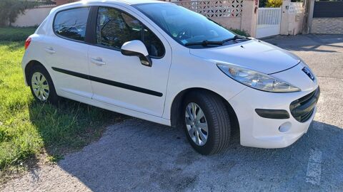 Peugeot 207 1.4 HDi 70ch Ex&eacute;cutive