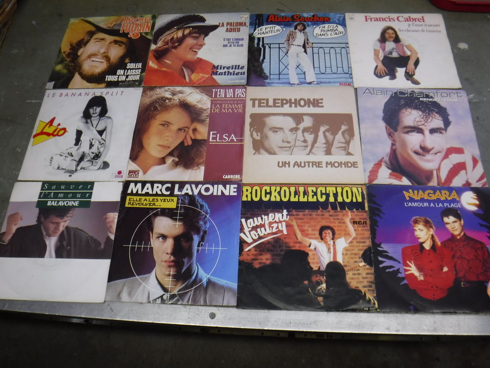 84 Disques vinyles 45 Tours - Vari&eacute;t&eacute;s Fran&ccedil;aises (1 &agrave; 36) CD et vinyles