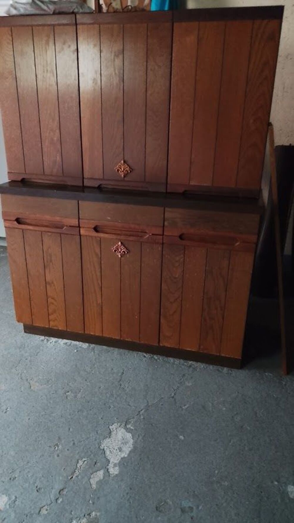 meuble en bois brun Meubles