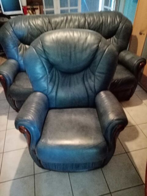 fauteuil en cuir bleu 90 Cholet (49)