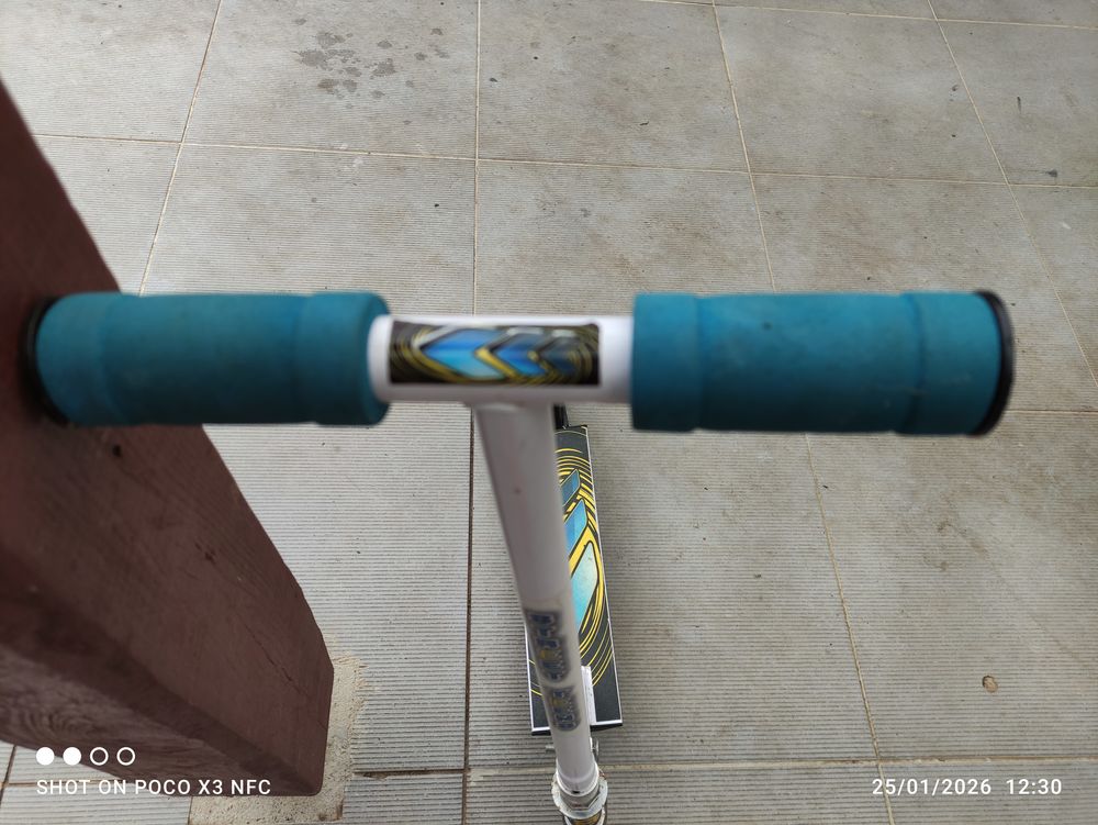 Trottinette enfant de 4/8 ans Jeux / jouets