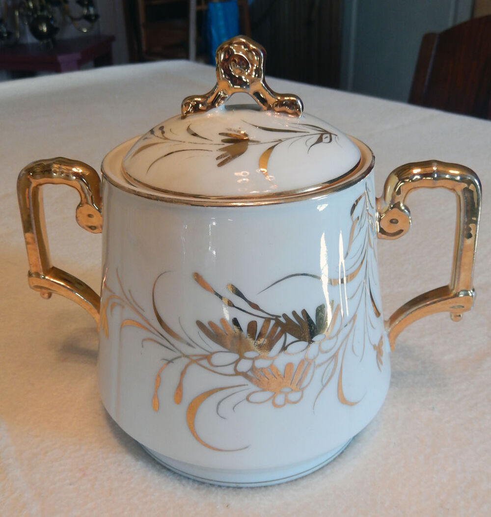 Service &agrave; caf&eacute; porcelaine ancien (N&deg; 2) Cuisine