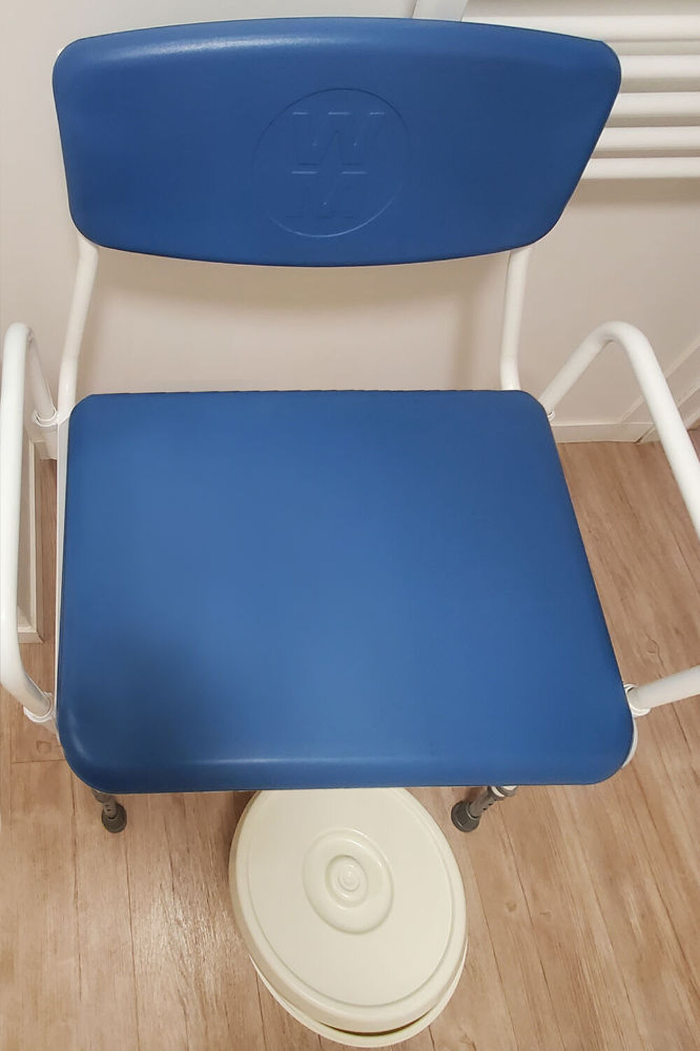 Chaise perc&eacute;e Montauban XXL Meubles