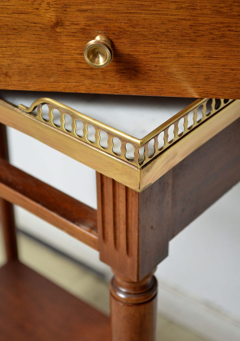 Console desserte style Louis XVI en acajou Meubles