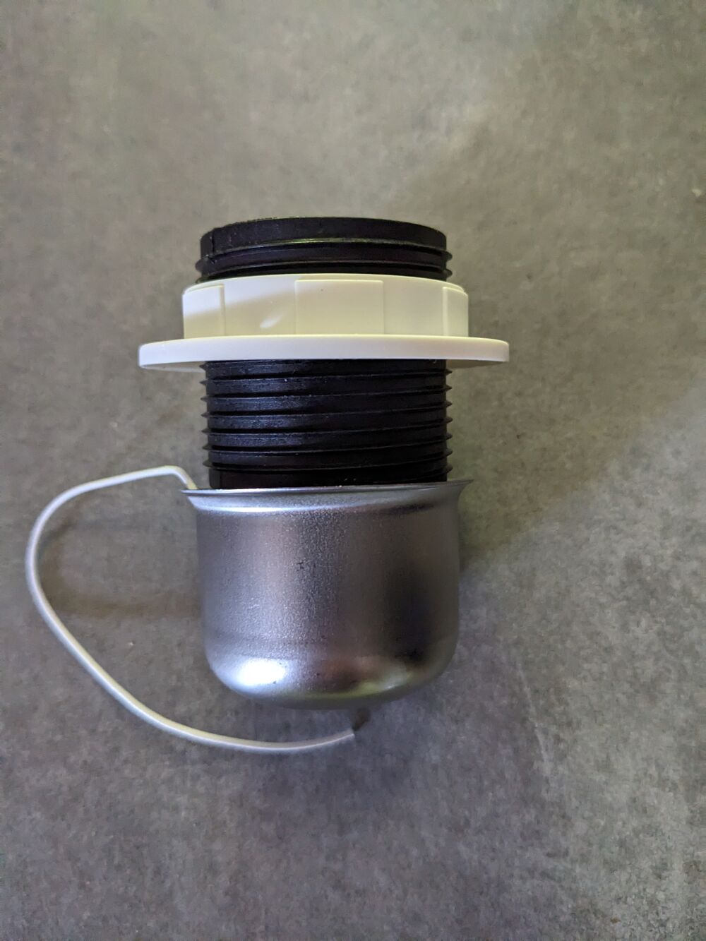 DOUILLE DE LAMPE MAZDA solution quand on en a pas. Bricolage