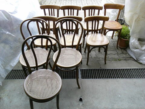 11 chaises de bistrot anciennes Lingolsheim (67)