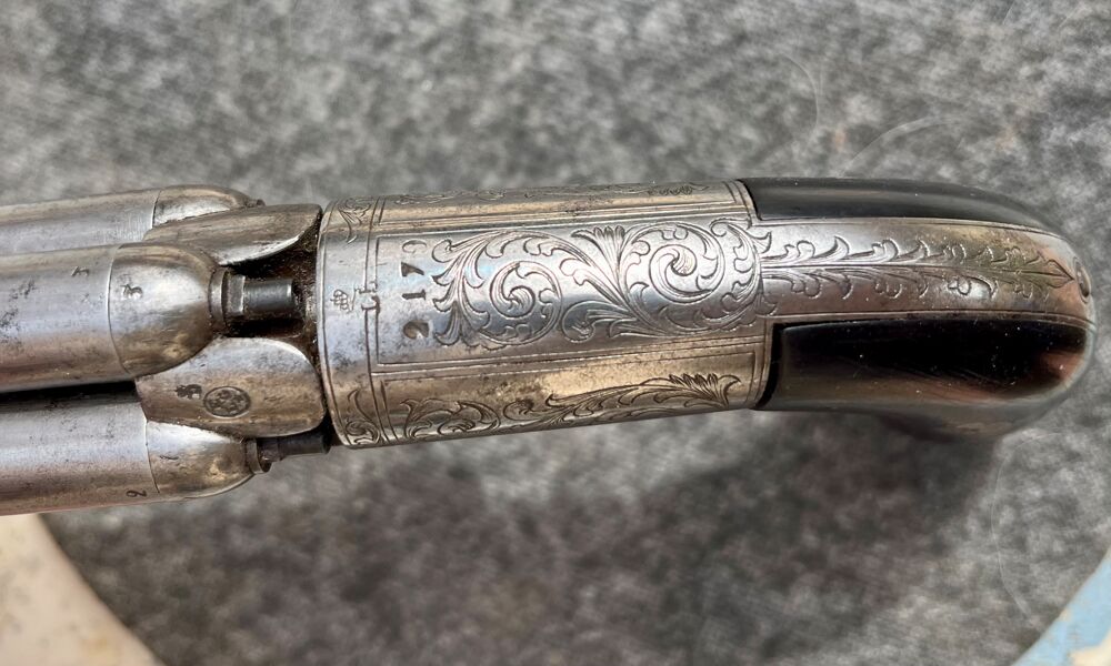 Jolie Poivri&egrave;re MARIETTE grav&eacute;e 