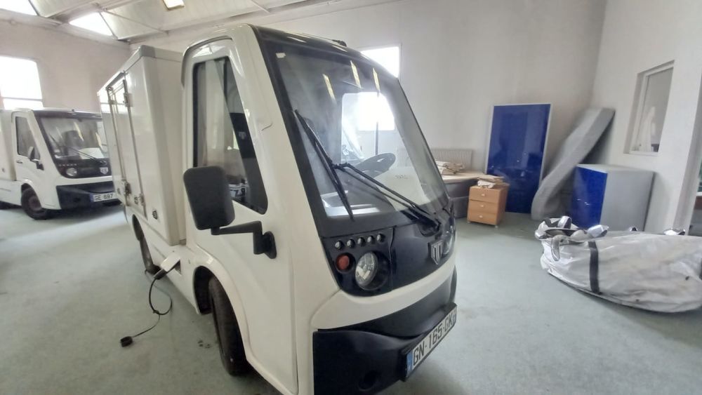 Deliver 3 Tropos 10kw caisse 3,5 m3 2022 occasion 78210 Saint-Cyr-l'&Eacute;cole