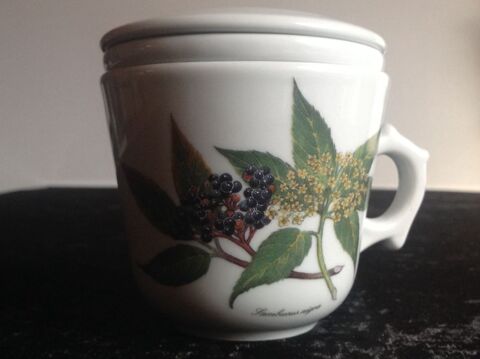 MUG + INFUSEUR & COUVERCLE FAIENCE SOLOGNE Envoi possible
12 Tr�gunc (29)