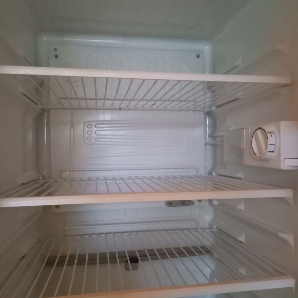 REFRIGERATEUR - CONGELATEUR Electroménager