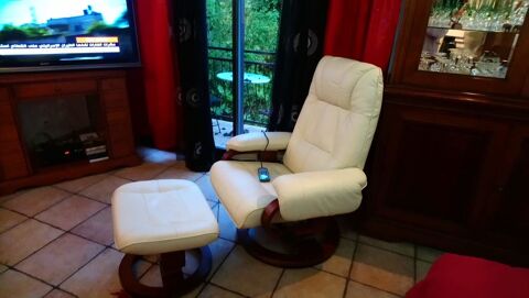Fauteuil masseur en cuir ivoire 320 La Ferté-sous-Jouarre (77)