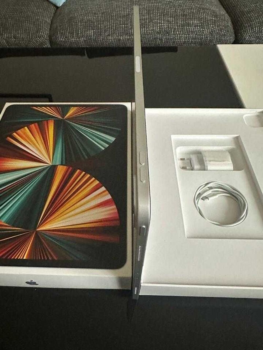 Apple iPad Pro 12,9&quot; M1-5Gen-2023--2To-Ram16GB Matriel informatique