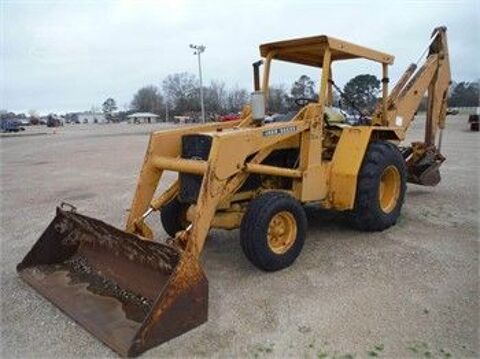 recherche tractopelle john deer JD 410  panne  pour pièce 1000 81500 Fiac