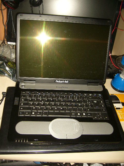 pc porable packard bell easynote R3420 � reparer 30 Versailles (78)