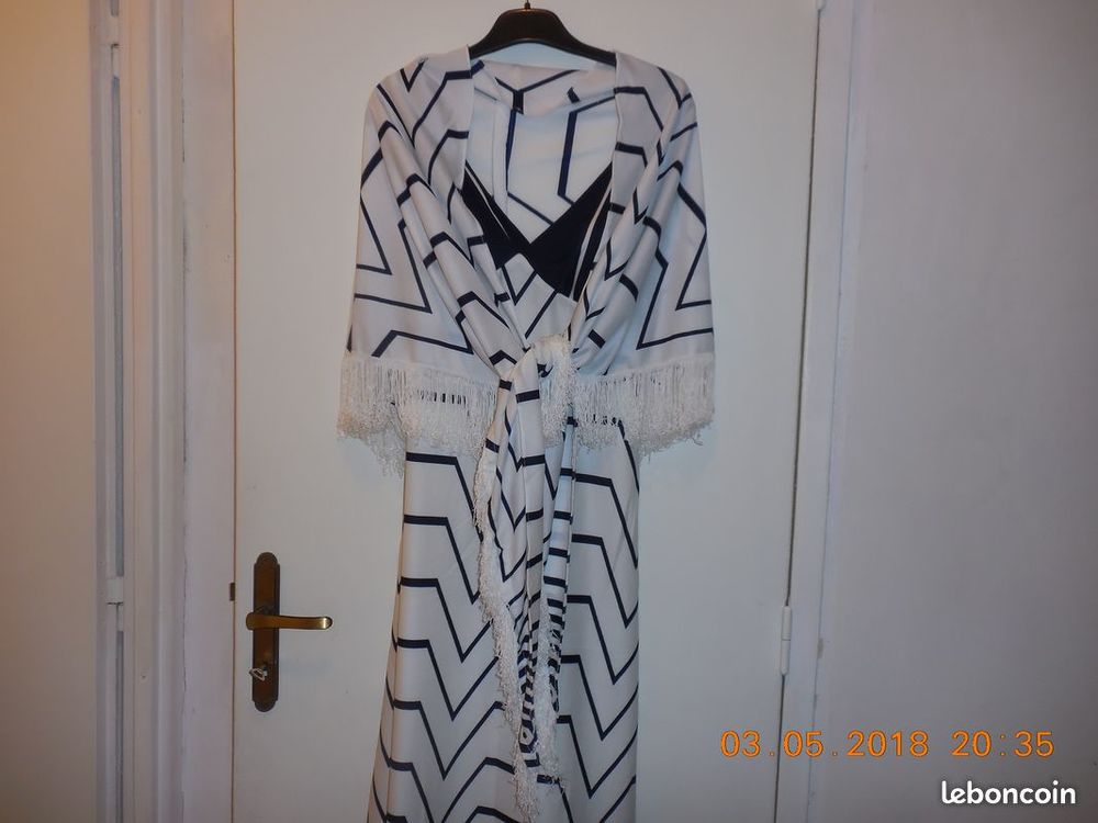 robe &eacute;l&eacute;gante 38 40 Vêtements