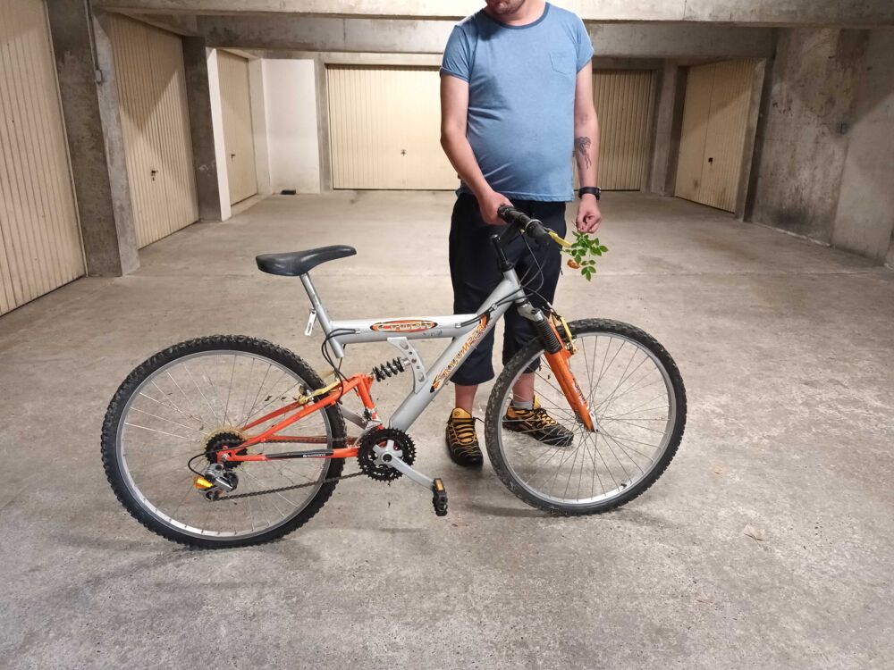 v&eacute;lo tout terrain Vlos