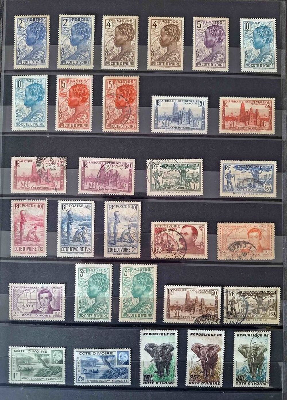 S&eacute;rie de timbres de collection de C&ocirc;te d'Ivoire 