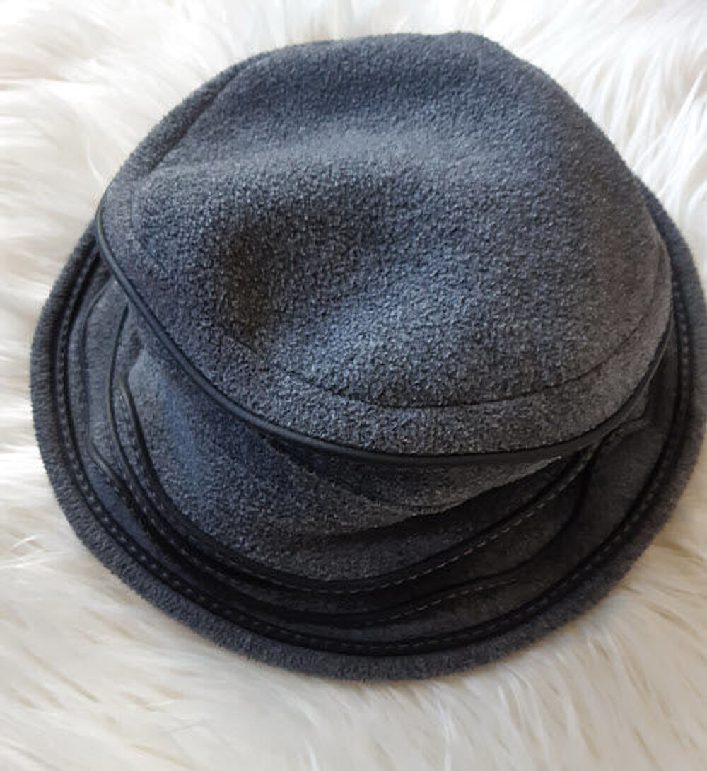 Chapeau gris avec biais surpiqu&eacute; Vtements