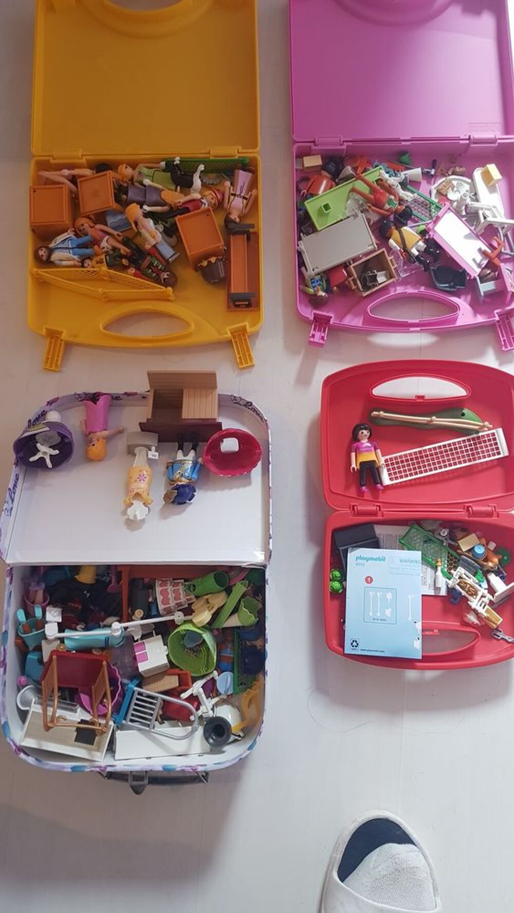 Playmobil ch&acirc;teau m&eacute;di&eacute;val et petites boites Jeux / jouets