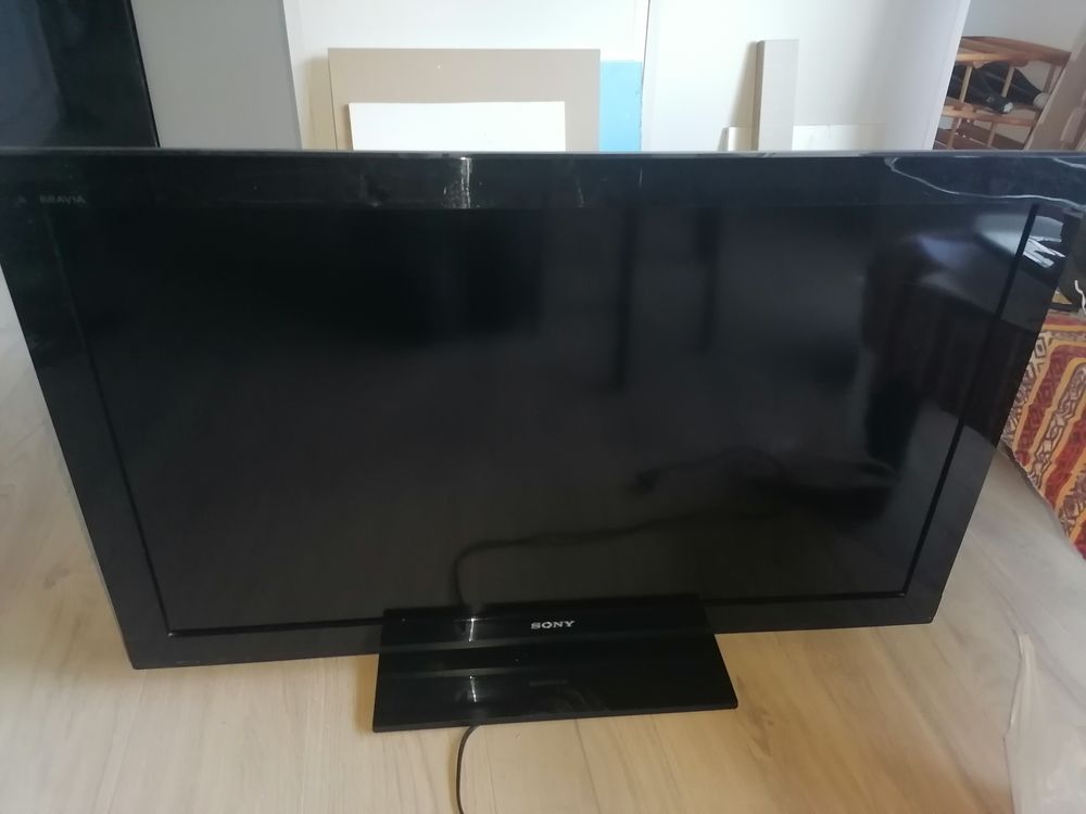 T&eacute;l&eacute;vision Sony Bravia 102cm Photos/Video/TV