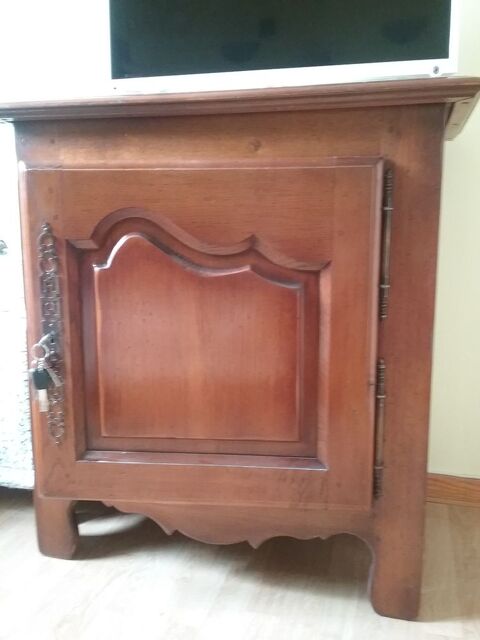 Meuble bas 445 Louvres (95)