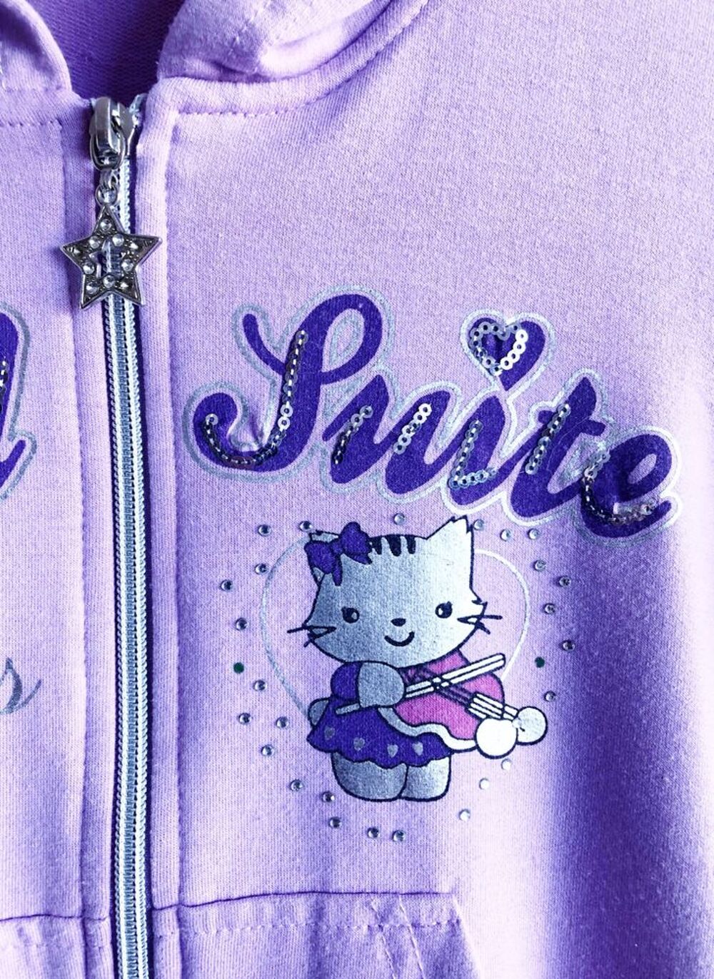 GILET A CAPUCHE TYPE SWEAT FILLE AVEC FANTAISIES TBE 8A Vêtements enfants