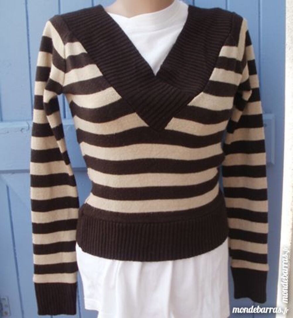 PULL JENNYFER Taille S col en V Vêtements