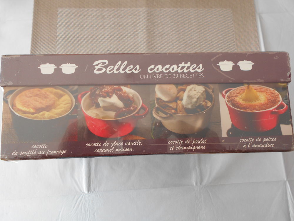 Coffret 4 cocottes c&eacute;ramiques neuves Cuisine