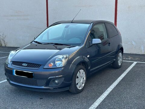 Ford fiesta V 1.4l tdci 68ch/ CT OK