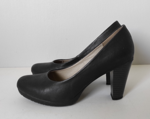 Chaussures INSTINCT taille 38 4 Metz (57)