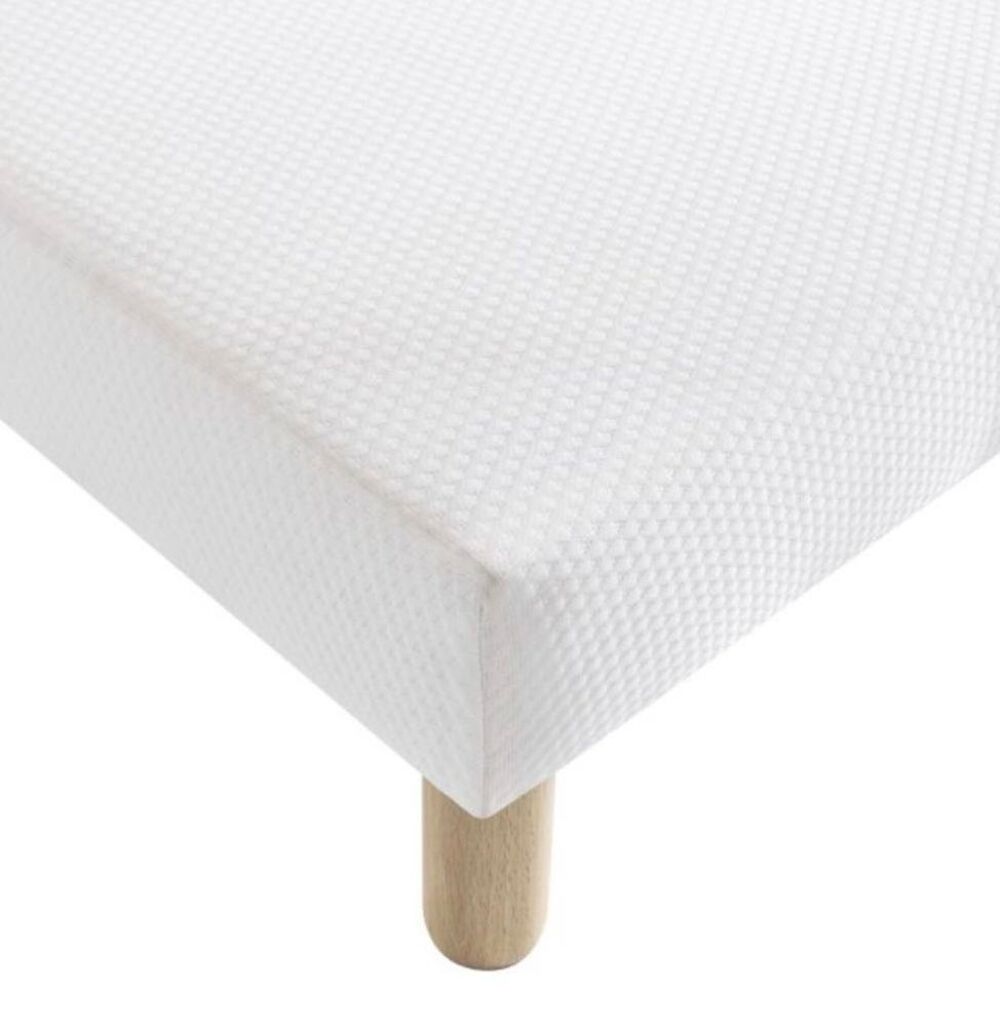 Sommier tapissier neuf 140x190 + pieds bois €" jamais utilis&eacute; €" encore emball&eacute; Meubles